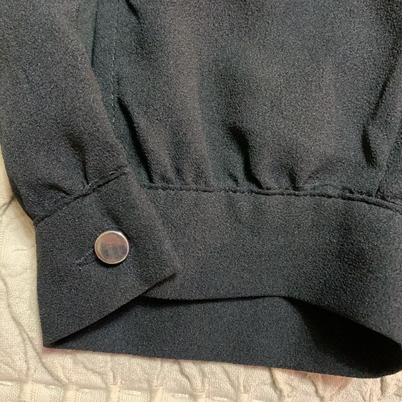 Liz Claiborne Women’s Abstract Black/Blue Size XL Blouse Office Artsy - Picture 3 of 12